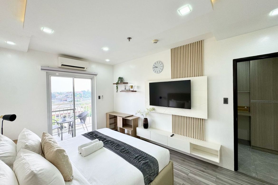 1 Bedroom Condo for Sale in Malabanias, Angeles, Pampanga