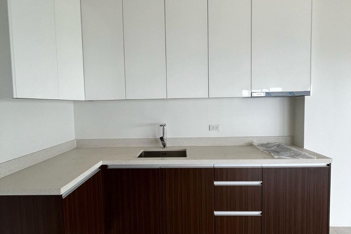1 Bedroom Condo for Sale in Maribago, Lapu-Lapu, Cebu