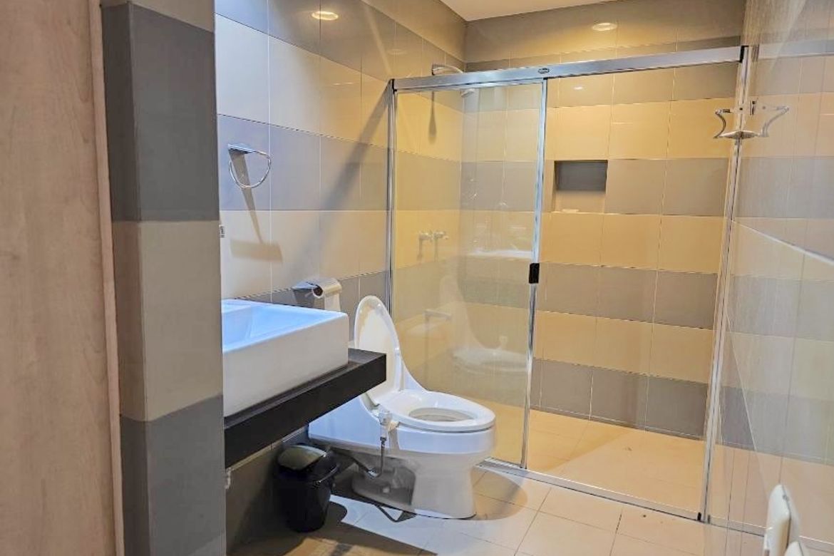 1 Bedroom Condo for Sale in One Mckinley Place, BGC, Taguig, Metro Manila – photo 3