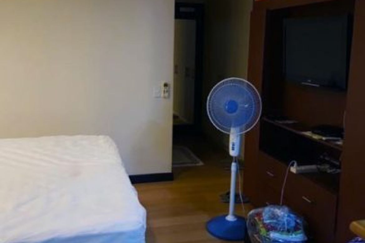 1 Bedroom Condo for Sale in One Shangri-La Place, Wack-Wack Greenhills, Mandaluyong, Metro Manila near MRT-3 Shaw Boulevard – photo 3