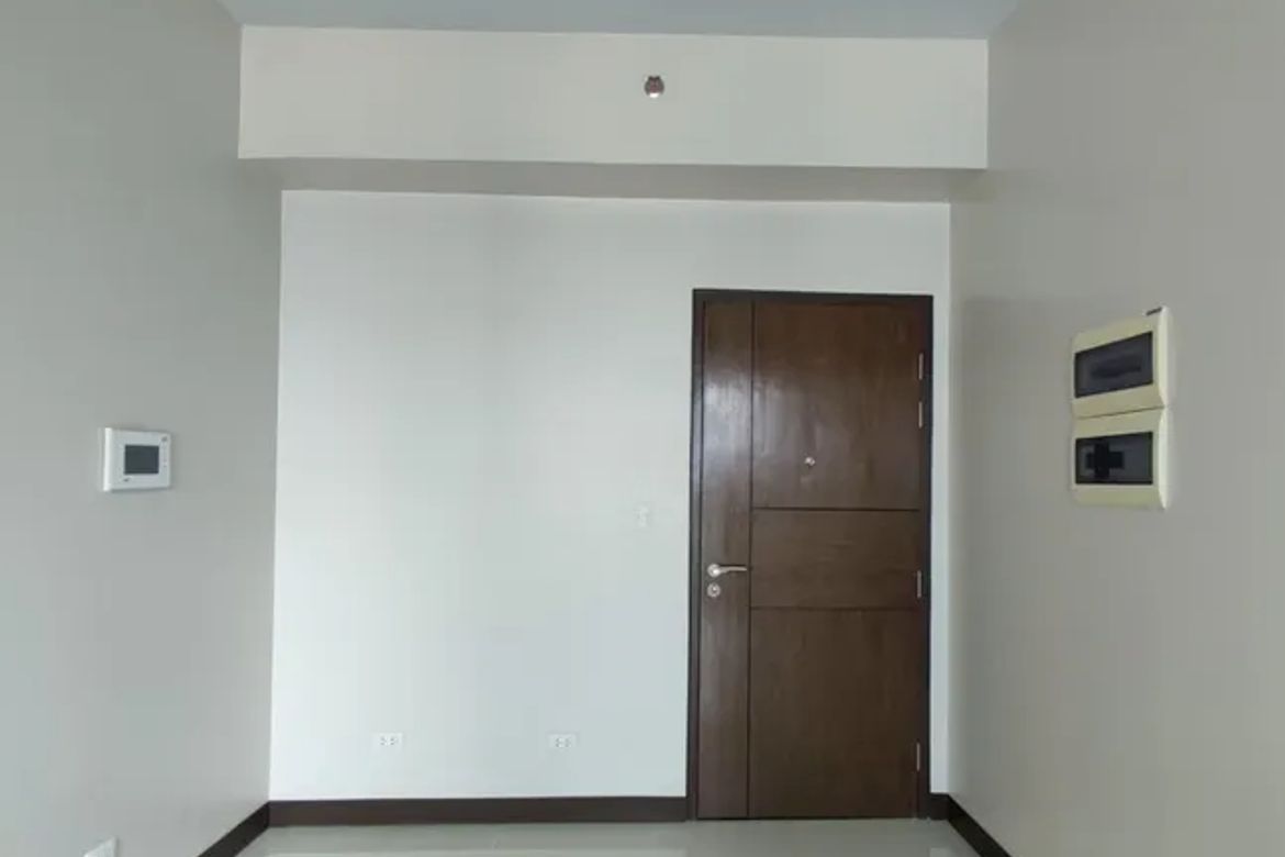 1 Bedroom Condo for Sale in One Shangri-La Place, Wack-Wack Greenhills, Mandaluyong, Metro Manila near MRT-3 Shaw Boulevard – photo 2