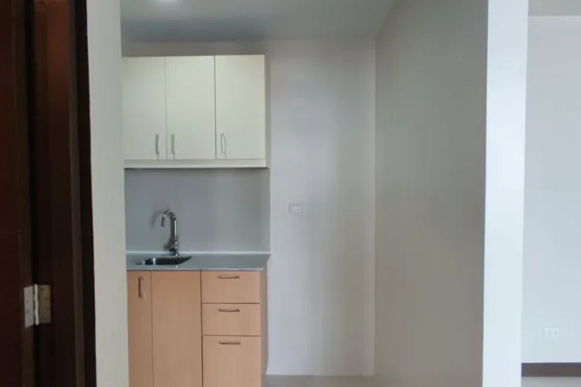 1 Bedroom Condo for Sale in One Shangri-La Place, Wack-Wack Greenhills, Mandaluyong, Metro Manila near MRT-3 Shaw Boulevard – photo 7