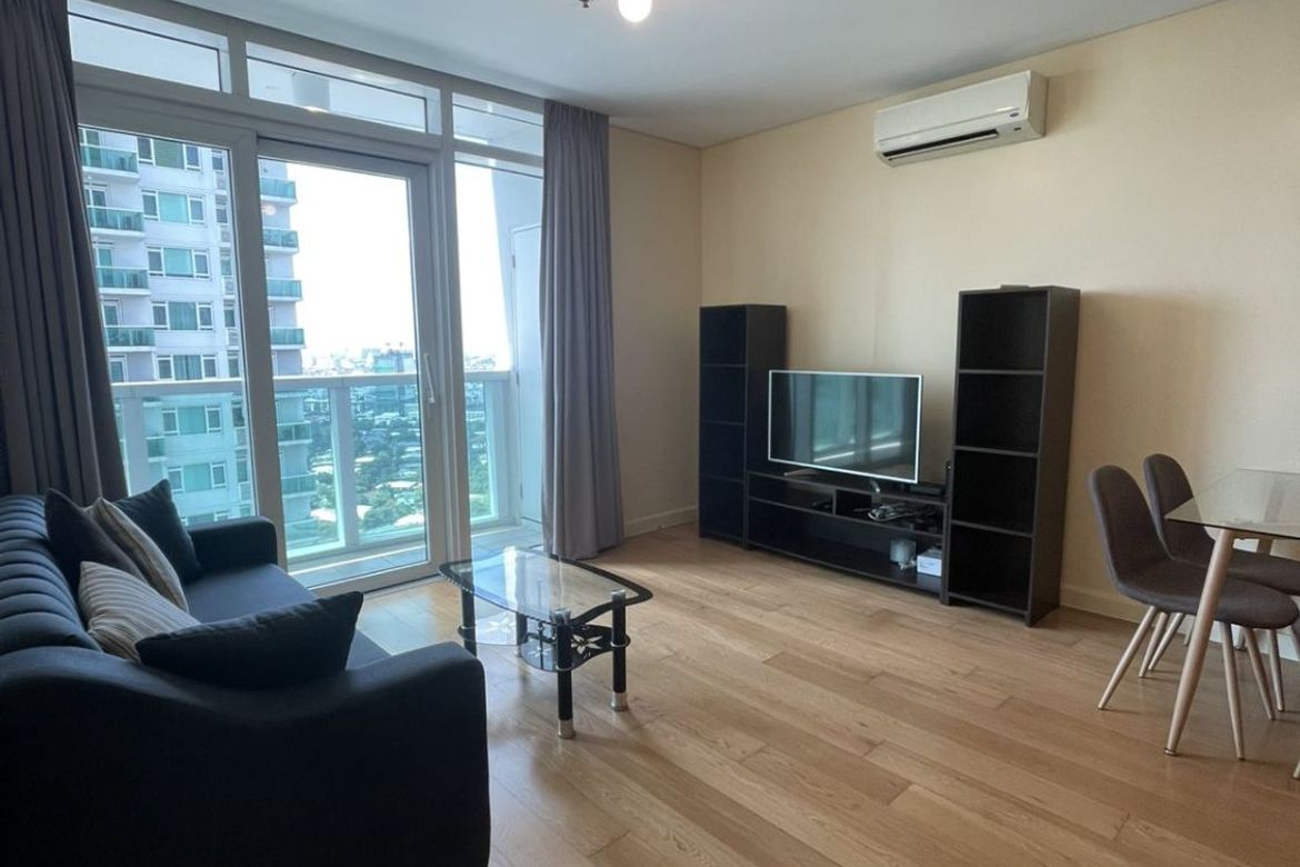 1 Bedroom Condo for Sale in Park Terraces, San Lorenzo, Makati City near MRT-3 Ayala – photo 3