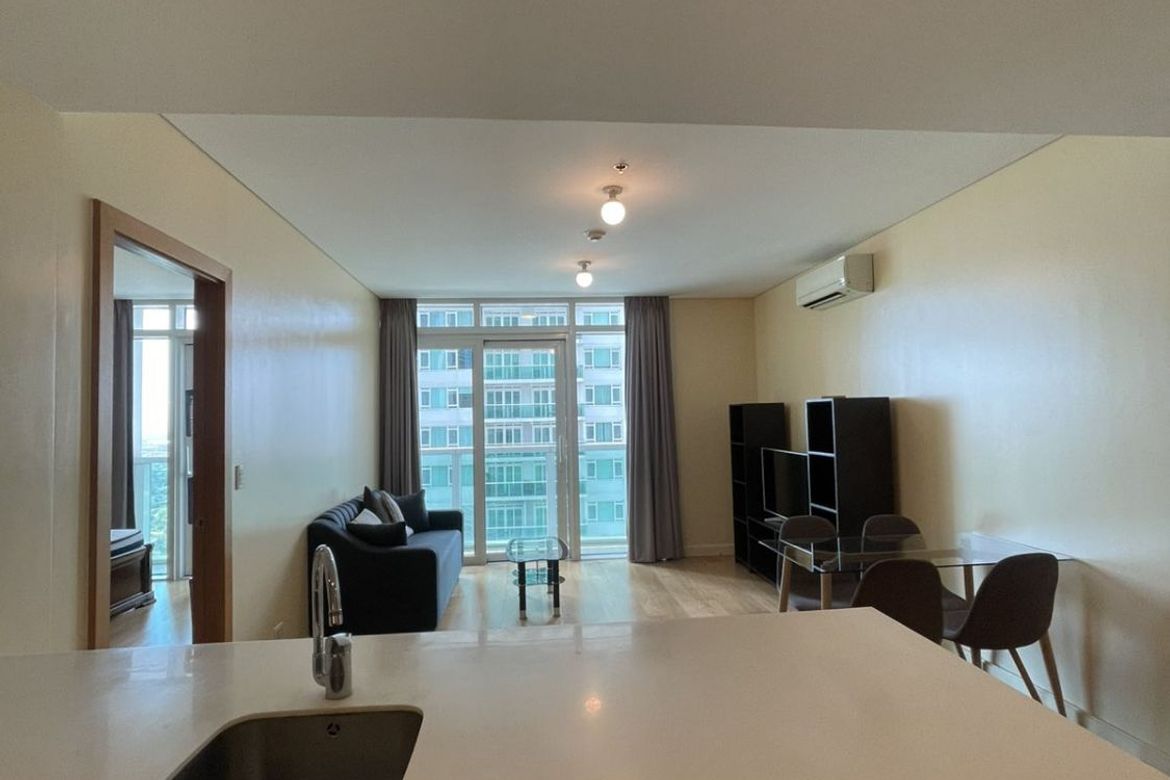 1 Bedroom Condo for Sale in Park Terraces, San Lorenzo, Makati City near MRT-3 Ayala – photo 5