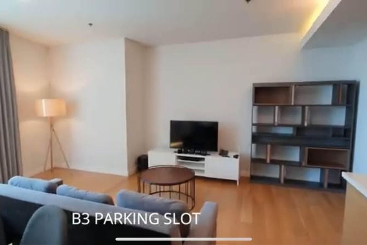 1 Bedroom Condo for Sale in Park Terraces, San Lorenzo, Makati, Metro Manila near MRT-3 Ayala – photo 3