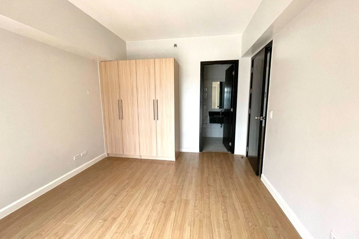1 Bedroom Condo for Sale in Park Triangle Residences, BGC, Taguig, Metro Manila – photo 2