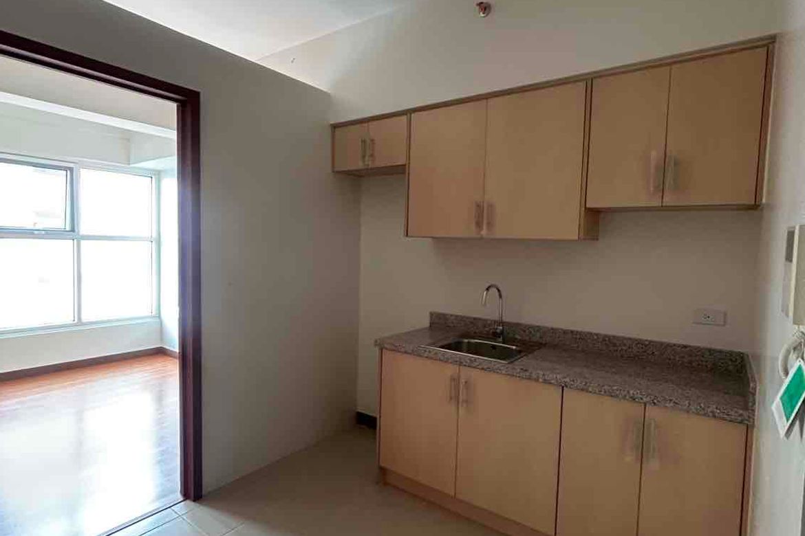 1 Bedroom Condo for Sale in Paseo De Roces, Pio Del Pilar, Makati, Metro Manila – photo 7