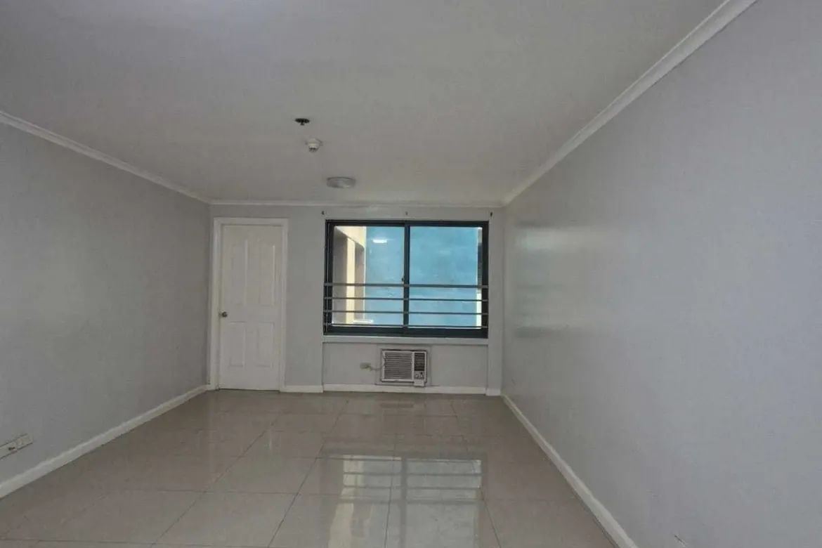 1 Bedroom Condo for Sale in Pio Del Pilar, Makati City – photo 10