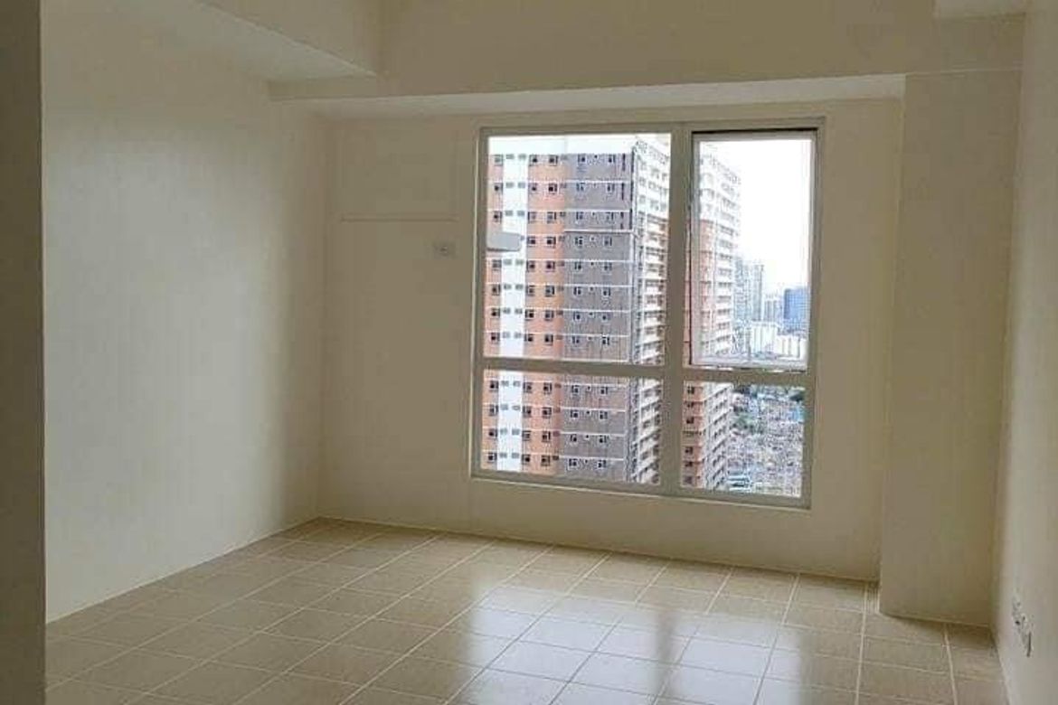 1 Bedroom Condo for Sale in Pioneer Woodlands, Barangka Ilaya, Mandaluyong, Metro Manila near MRT-3 Boni