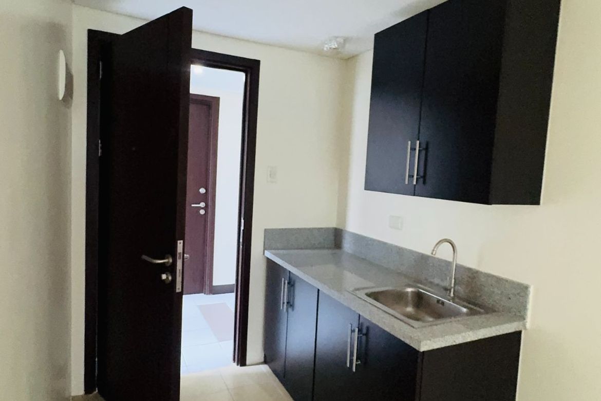 1 Bedroom Condo for Sale in Pioneer Woodlands, Barangka Ilaya, Mandaluyong, Metro Manila near MRT-3 Boni – photo 3