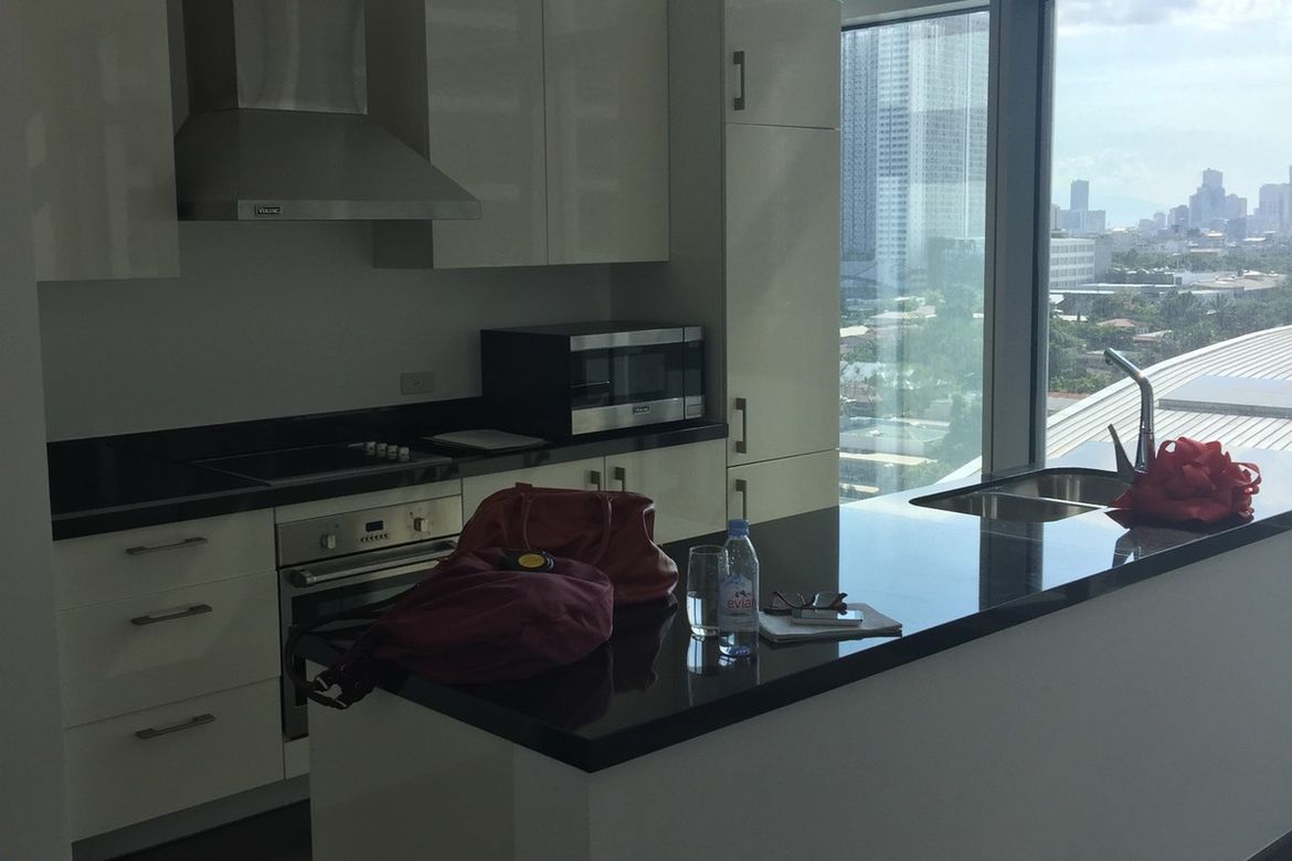 1 Bedroom Condo for Sale in Poblacion, Makati, Metro Manila – photo 2