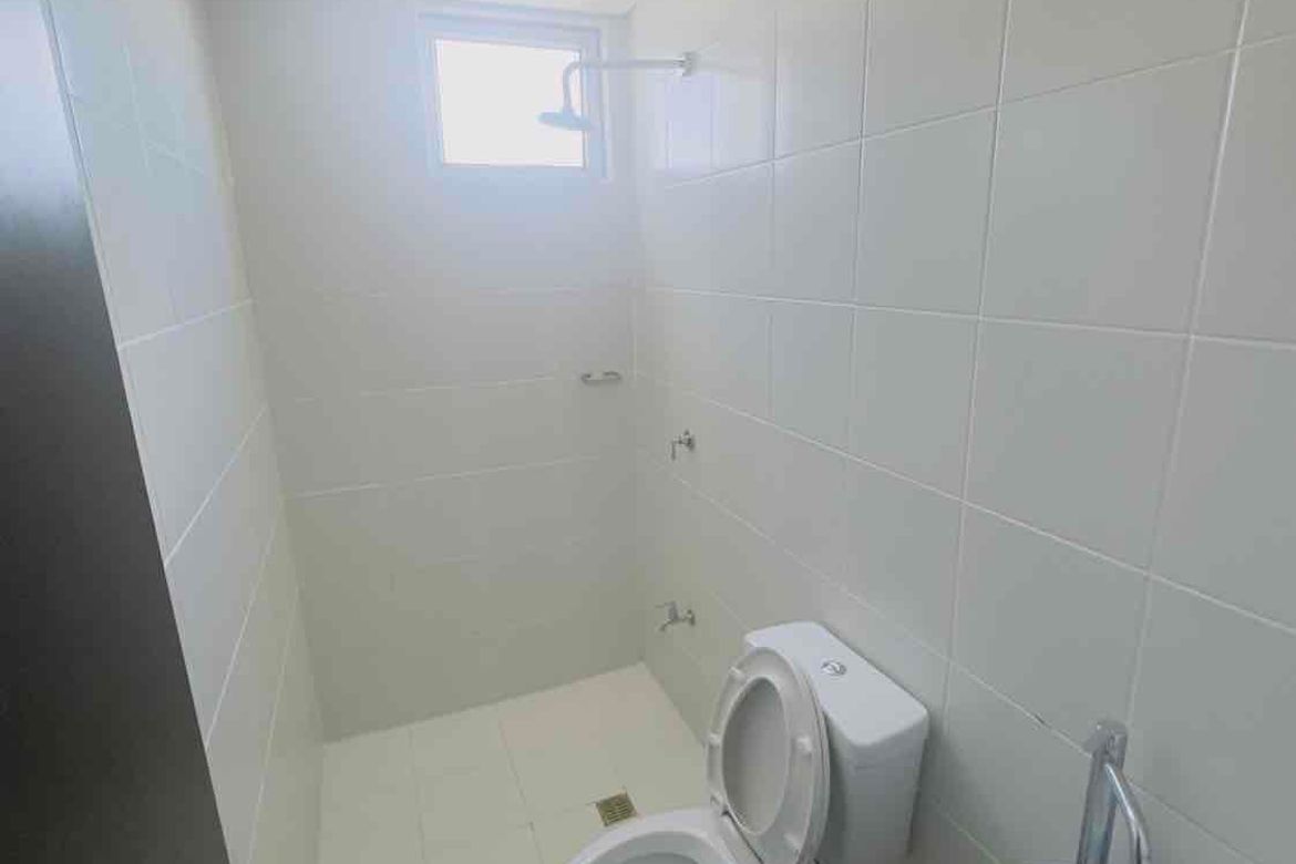 1 Bedroom Condo for Sale in San Lorenzo Place, Bangkal, Makati City near MRT-3 Magallanes – photo 5