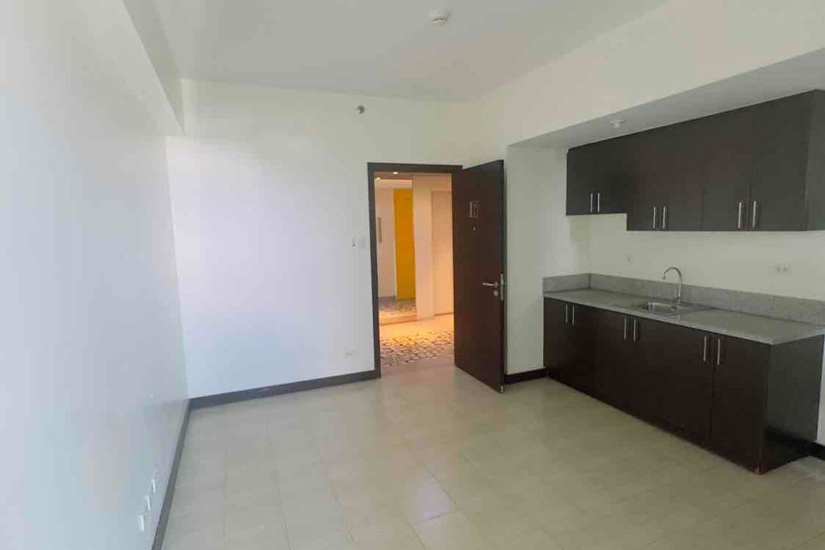 1 Bedroom Condo for Sale in San Lorenzo Place, Bangkal, Makati City near MRT-3 Magallanes – photo 6