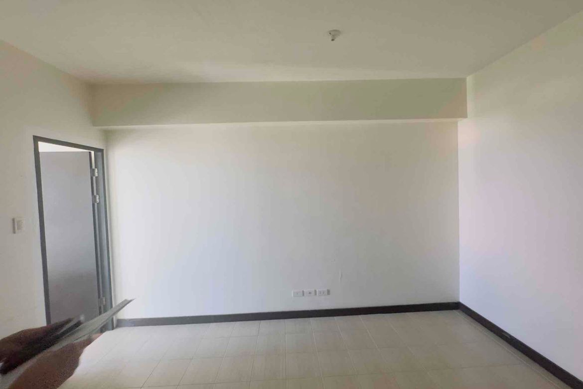 1 Bedroom Condo for Sale in San Lorenzo Place, Bangkal, Makati City near MRT-3 Magallanes – photo 7