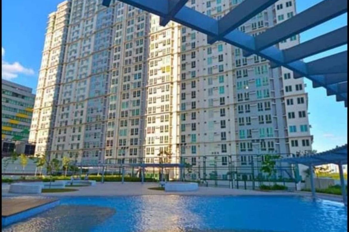 1 Bedroom Condo for Sale in San Lorenzo Place, Bangkal, Makati, Metro Manila near MRT-3 Magallanes – photo 2