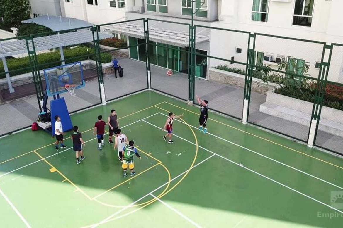 1 Bedroom Condo for Sale in San Lorenzo Place, Bangkal, Makati, Metro Manila near MRT-3 Magallanes – photo 3