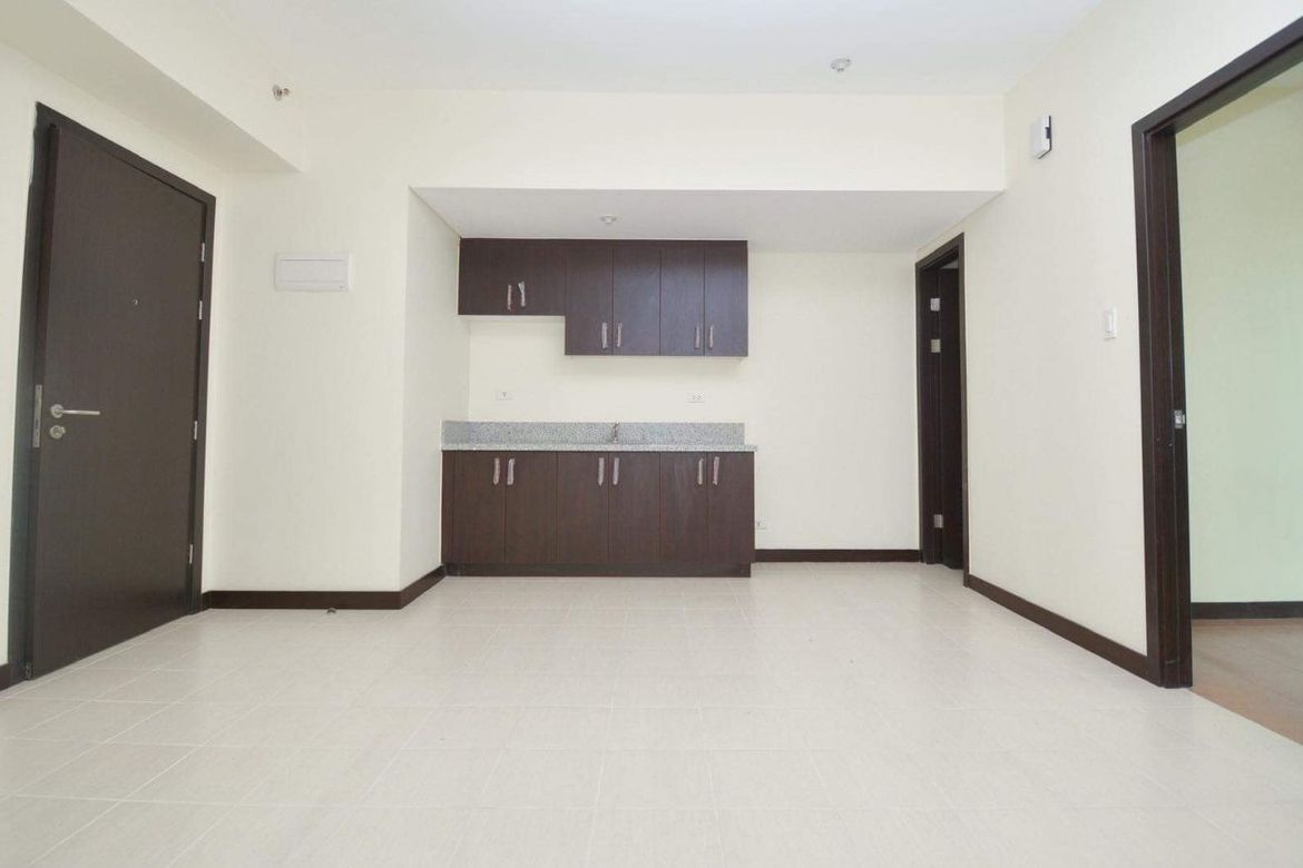 1 Bedroom Condo for Sale in San Lorenzo Place, Bangkal, Makati, Metro Manila near MRT-3 Magallanes – photo 4