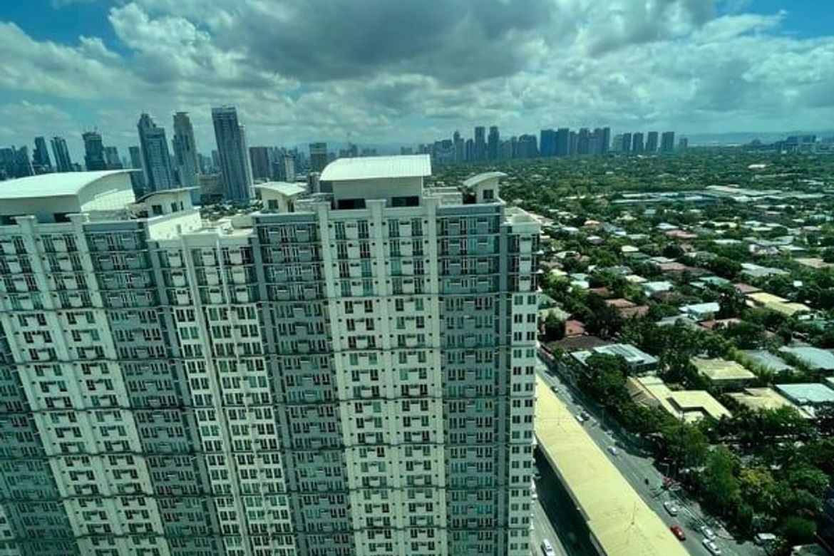 1 Bedroom Condo for Sale in San Lorenzo Place, Bangkal, Makati, Metro Manila near MRT-3 Magallanes – photo 6