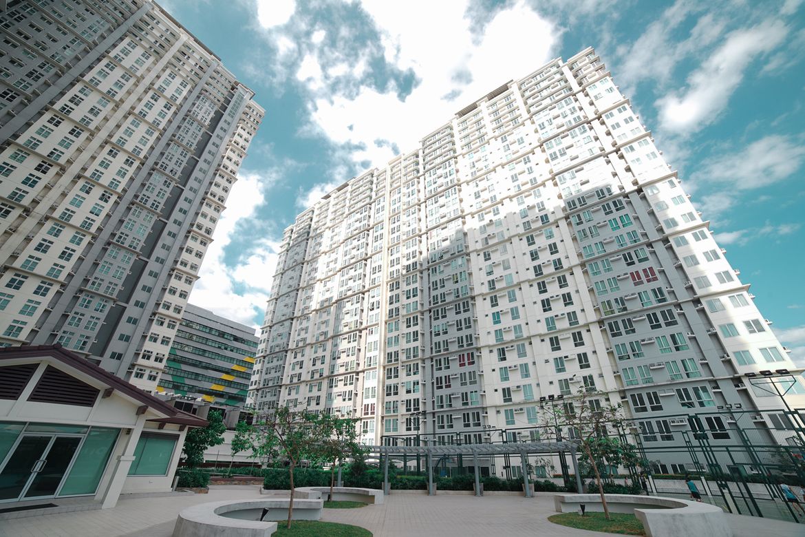1 Bedroom Condo for Sale in San Lorenzo Place, Bangkal, Makati, Metro Manila near MRT-3 Magallanes – photo 7