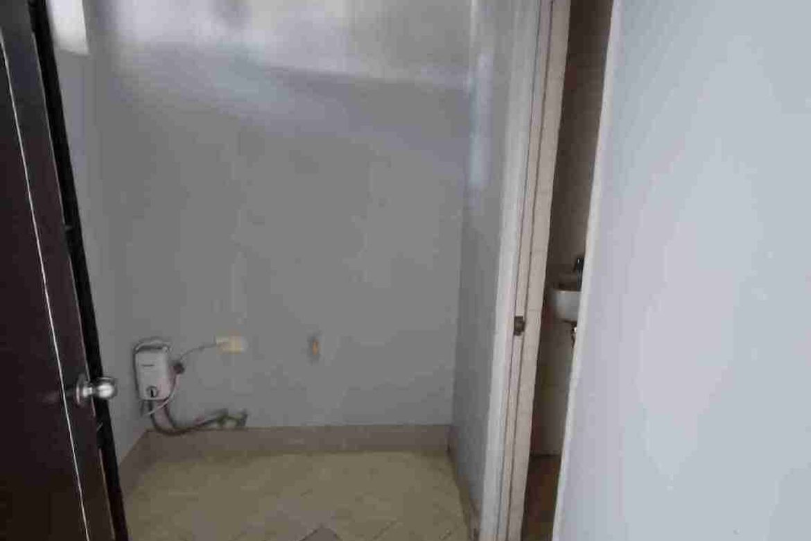 1 Bedroom Condo for Sale in Santa Cruz, Cebu City, Cebu – photo 8
