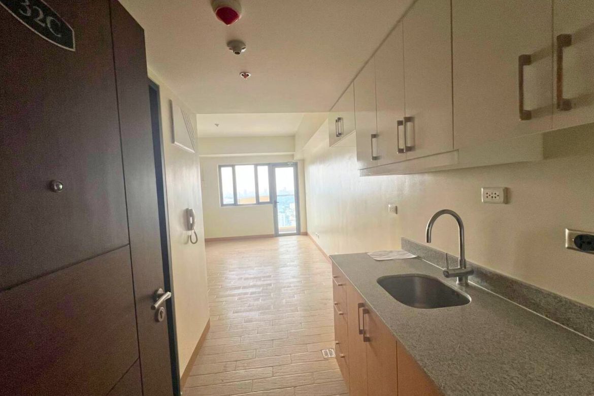 1 Bedroom Condo for Sale in Socorro, Quezon City, Metro Manila near LRT-2 Araneta Center-Cubao