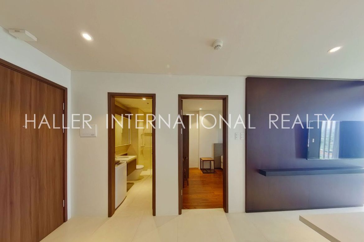 1 Bedroom Condo for Sale in Tambuli Seaside Living, Mactan, Lapu-Lapu, Cebu – photo 2
