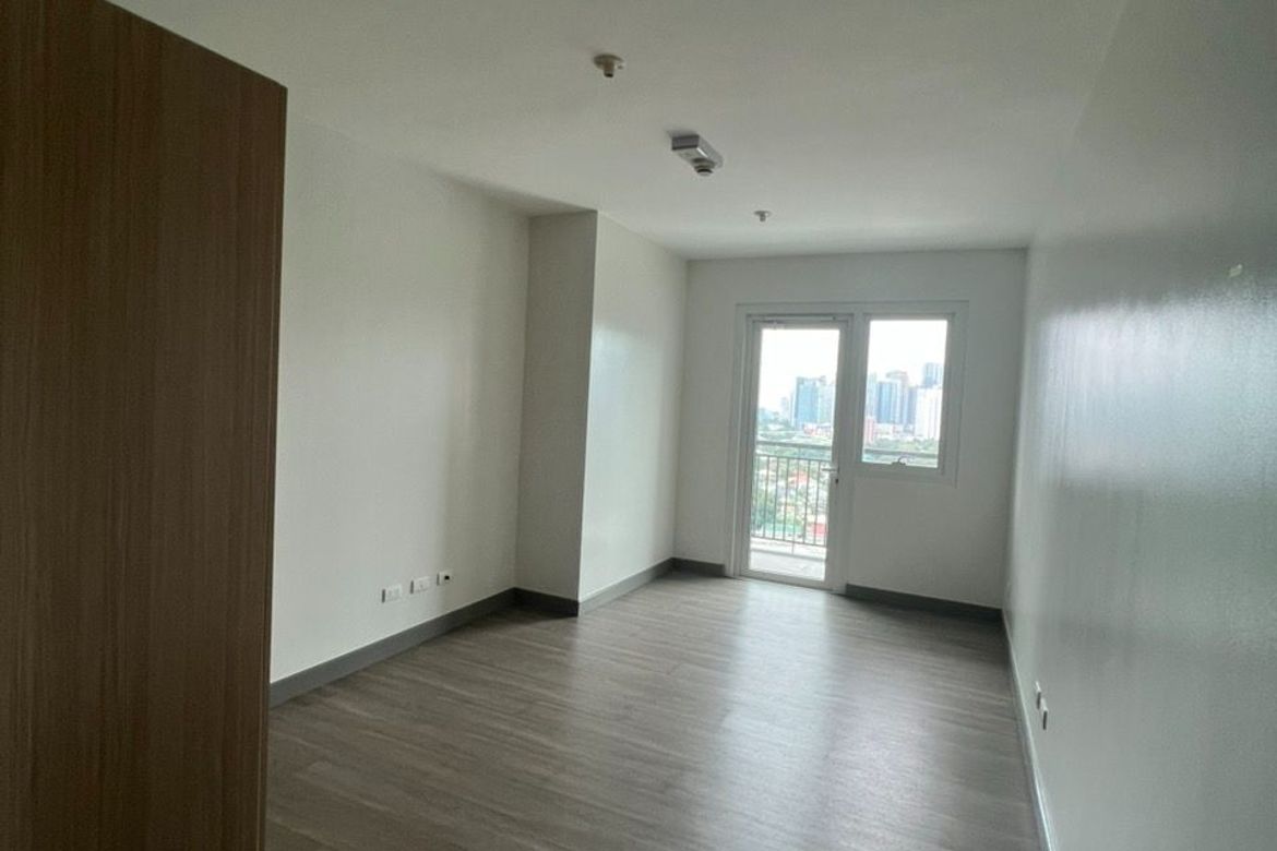 1 Bedroom Condo for Sale in The Connor at Greenhills, Greenhills, San Juan, Metro Manila near MRT-3 Santolan – photo 2