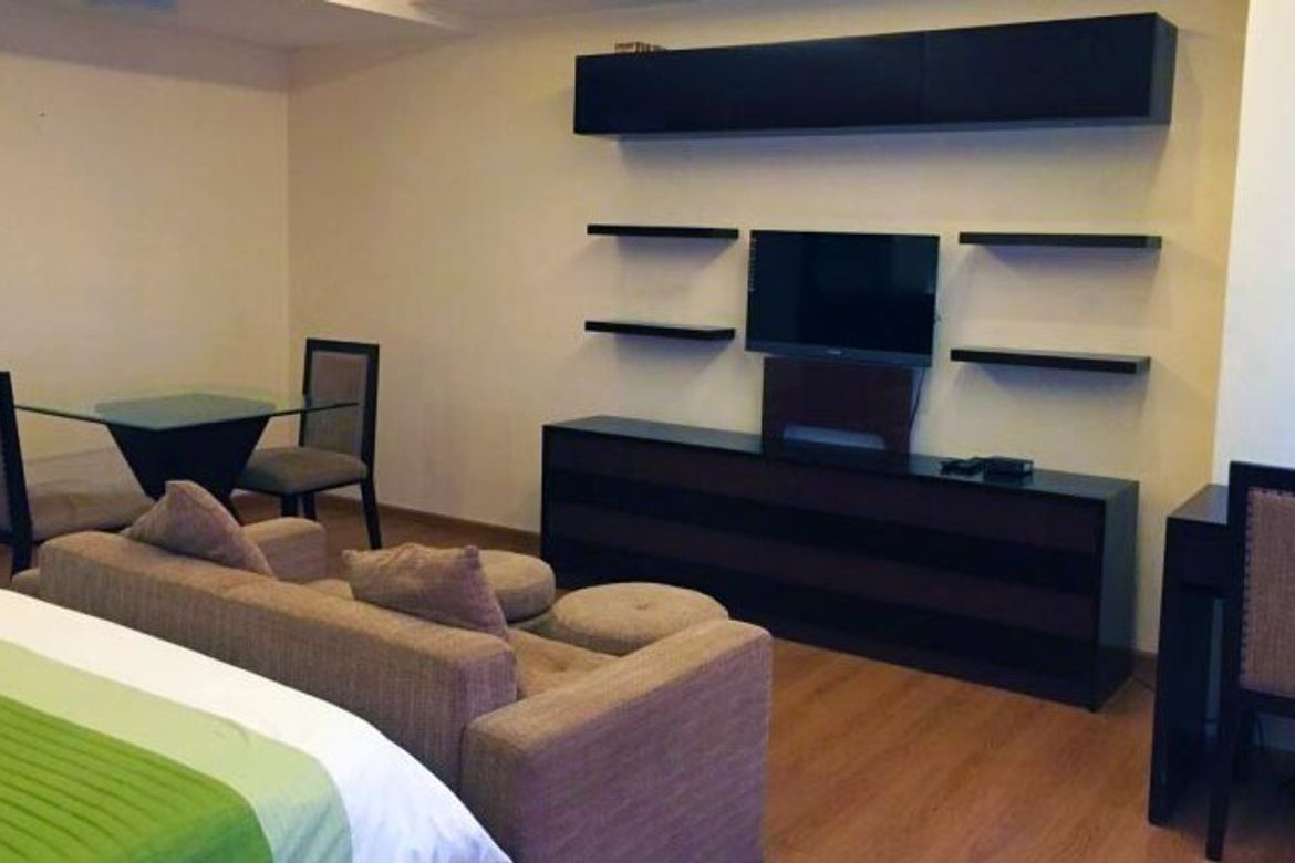 1 Bedroom Condo for Sale in The St. Francis Shangri-La Place, Wack-Wack Greenhills, Mandaluyong, Metro Manila near MRT-3 Shaw Boulevard – photo 3