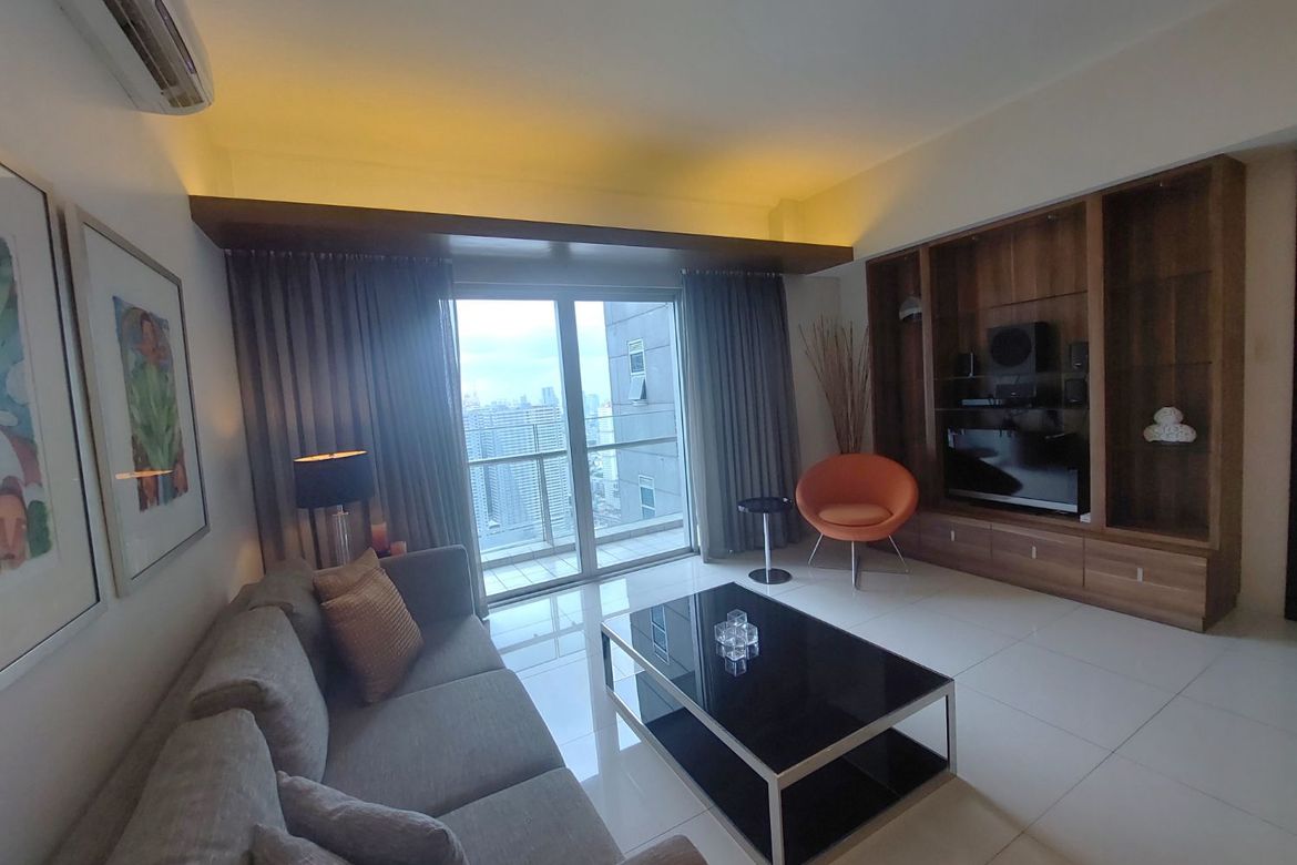 1 Bedroom Condo for Sale in The St. Francis Shangri-La Place, Wack-Wack Greenhills, Mandaluyong, Metro Manila near MRT-3 Shaw Boulevard – photo 2