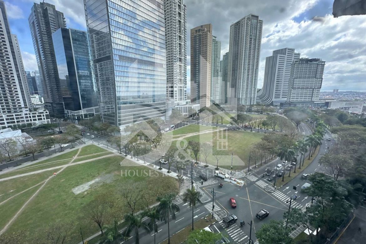 1 Bedroom Condo for Sale in The Trion Towers, BGC, Taguig – photo 16