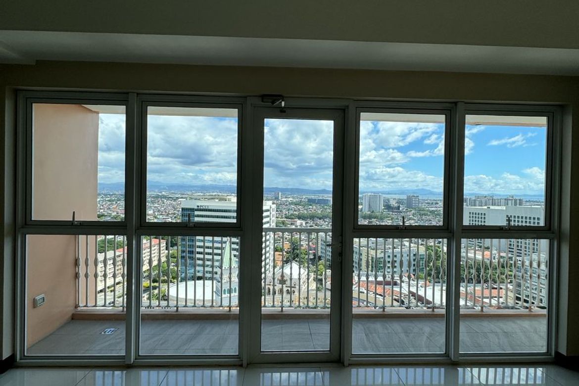 1 Bedroom Condo for Sale in The Venice Luxury Residences, McKinley Hill, Taguig, Metro Manila – photo 2