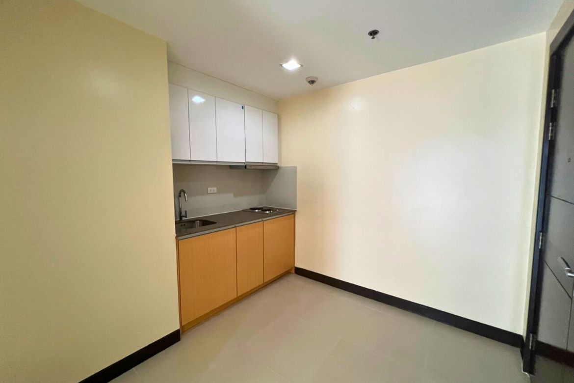 1 Bedroom Condo for Sale in Three Central, Bel-Air, Makati City – photo 4
