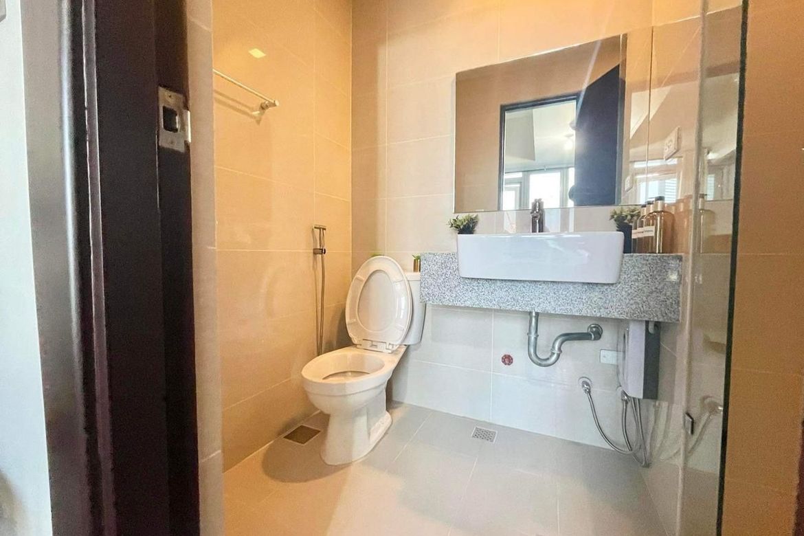1 Bedroom Condo for Sale in Uptown Parksuites, BGC, Taguig – photo 12