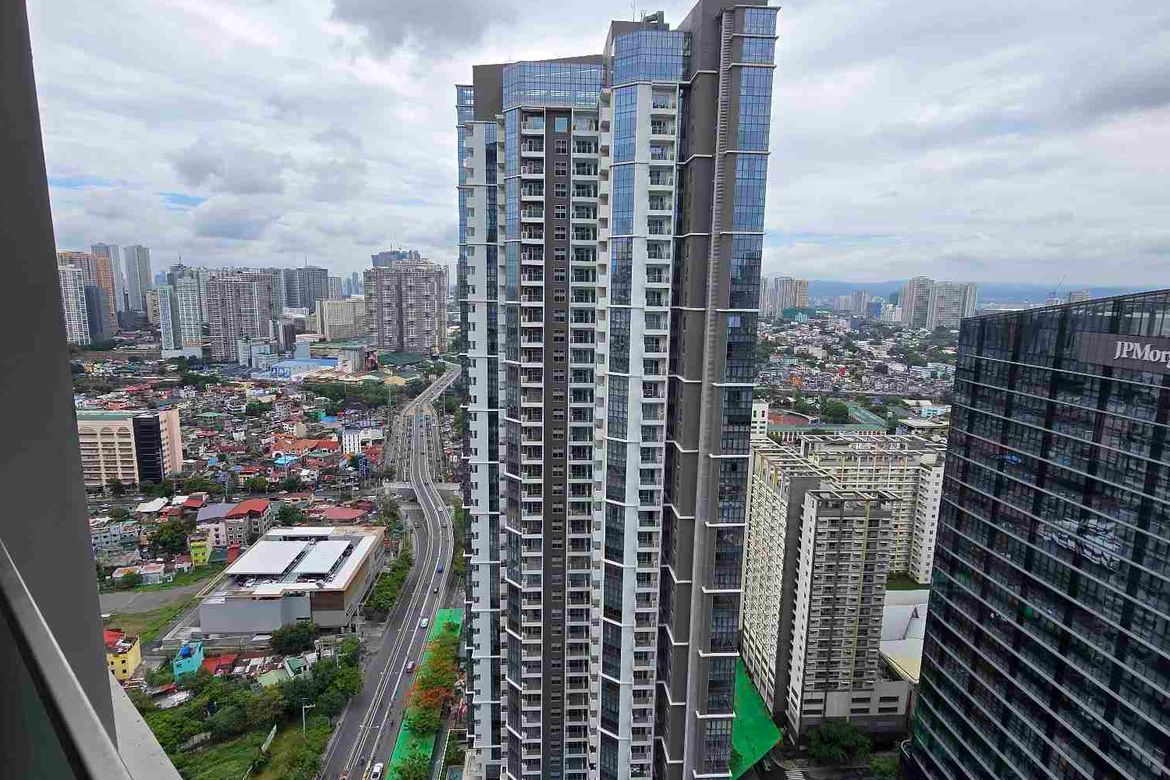 1 Bedroom Condo for Sale in Uptown Parksuites, BGC, Taguig – photo 7