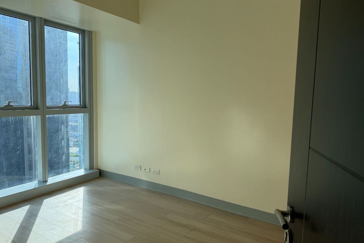 1 Bedroom Condo for Sale in Uptown Parksuites, BGC, Taguig, Metro Manila – photo 2
