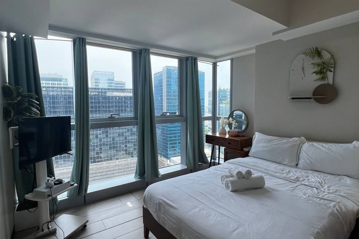 1 Bedroom Condo for Sale in Uptown Parksuites, BGC, Taguig, Metro Manila