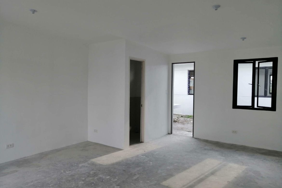1 Bedroom House for Rent in Bundagul, Mabalacat, Pampanga photo 4