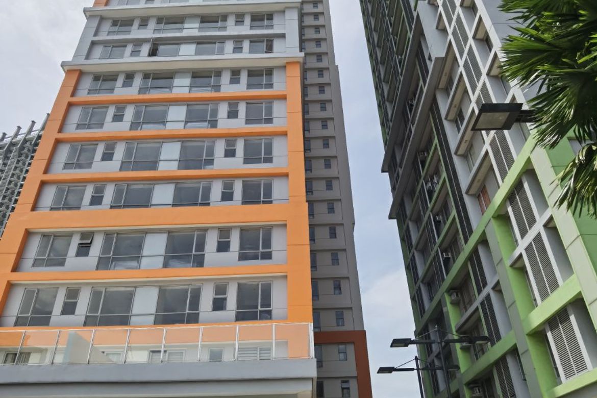 1 Bedroom House for Sale in Buayang Bato, Mandaluyong, Metro Manila near MRT-3 Boni