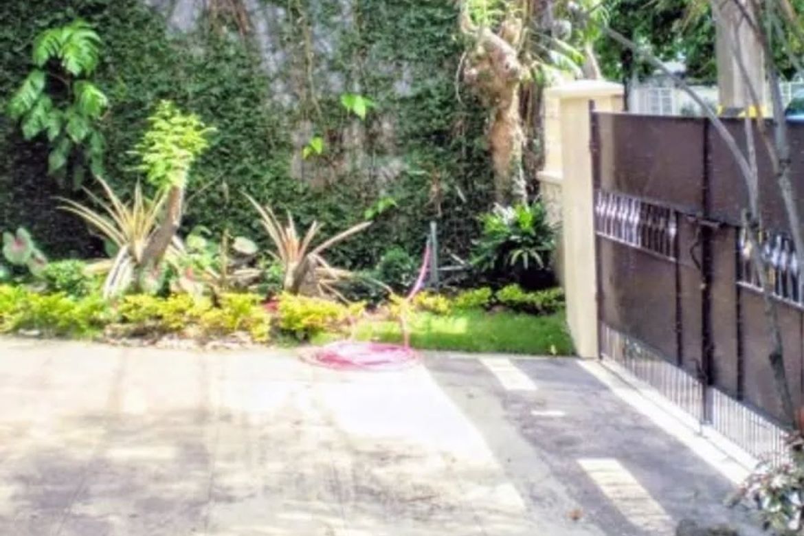 1 Bedroom House for Sale in Magallanes Village, Magallanes, Makati, Metro Manila near MRT-3 Magallanes