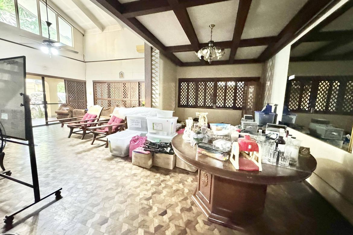 1 Bedroom House for Sale in Roxas, Quezon City, Metro Manila – photo 2