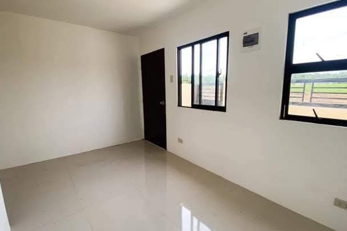1 Bedroom House for Sale in Santa Cruz, Magalang, Pampanga