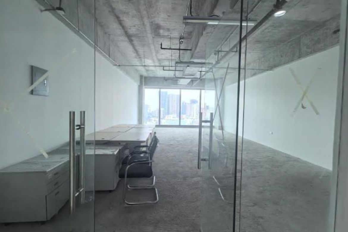1 Bedroom Office for Sale in The Stiles Enterprise Plaza, Carmona, Makati, Metro Manila – photo 2