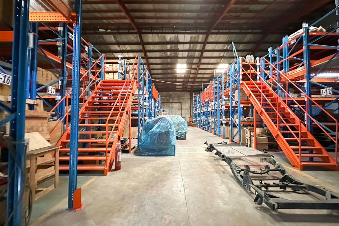 1 Bedroom Warehouse / Factory for Rent in Old Zañiga, Mandaluyong, Metro Manila