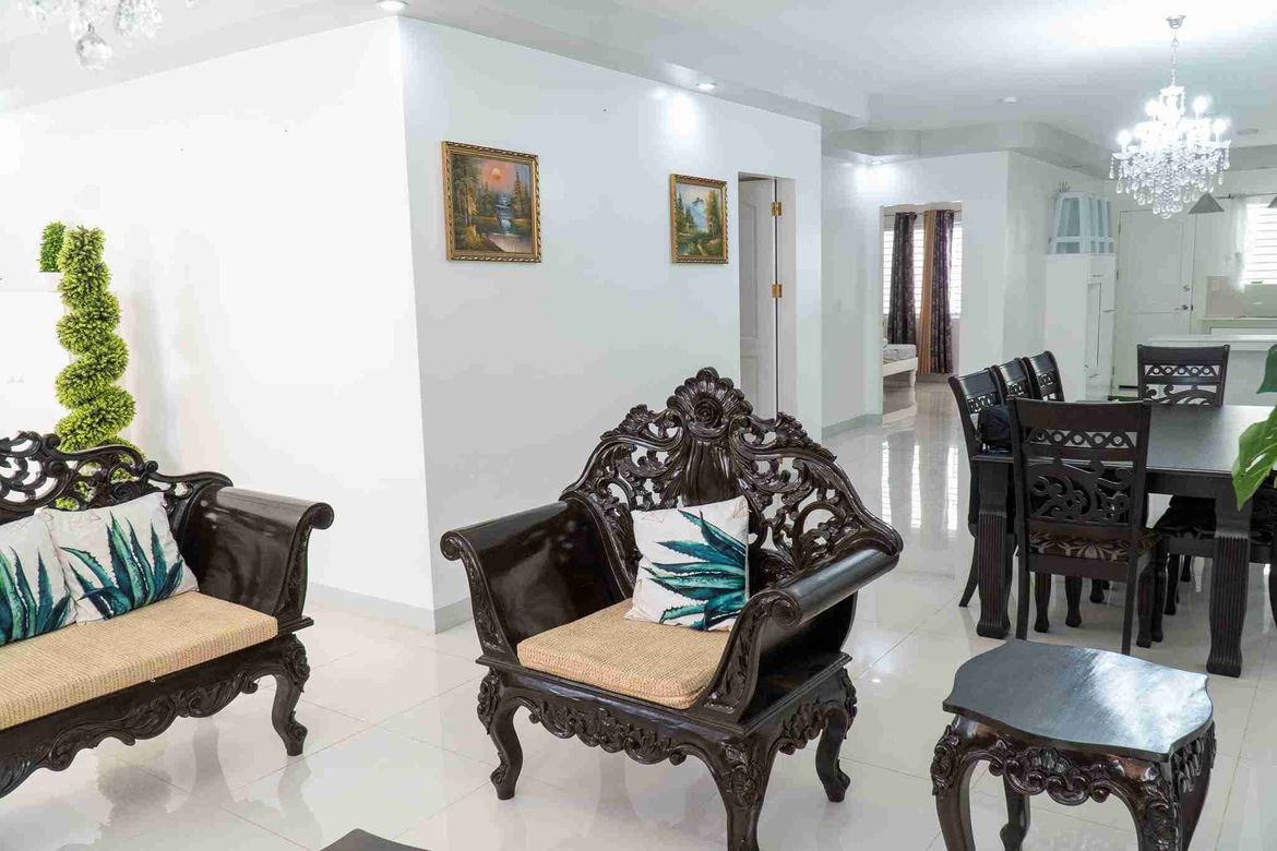 10 Bedroom Apartment for Sale in Bagacay, Dumaguete, Negros Oriental