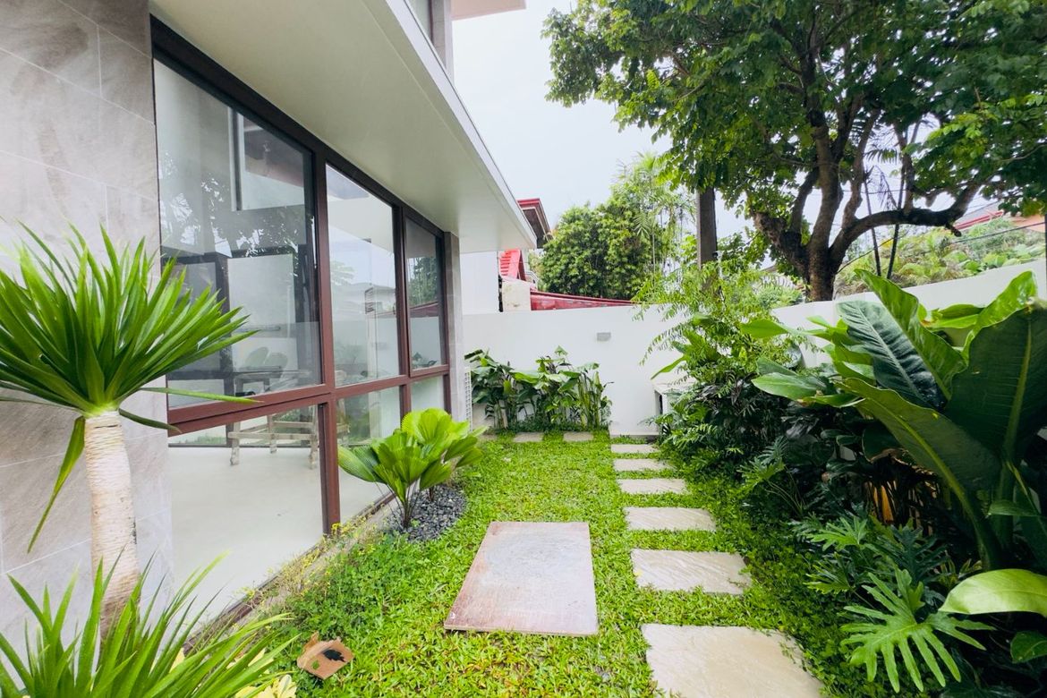 10 Bedroom House for Sale in Ayala Alabang Village, New Alabang Village, Muntinlupa, Metro Manila – photo 7
