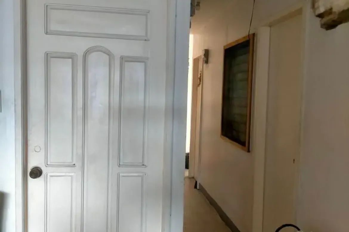 10 Bedroom House for Sale in Bangkal, Makati, Metro Manila near MRT-3 Magallanes – photo 7