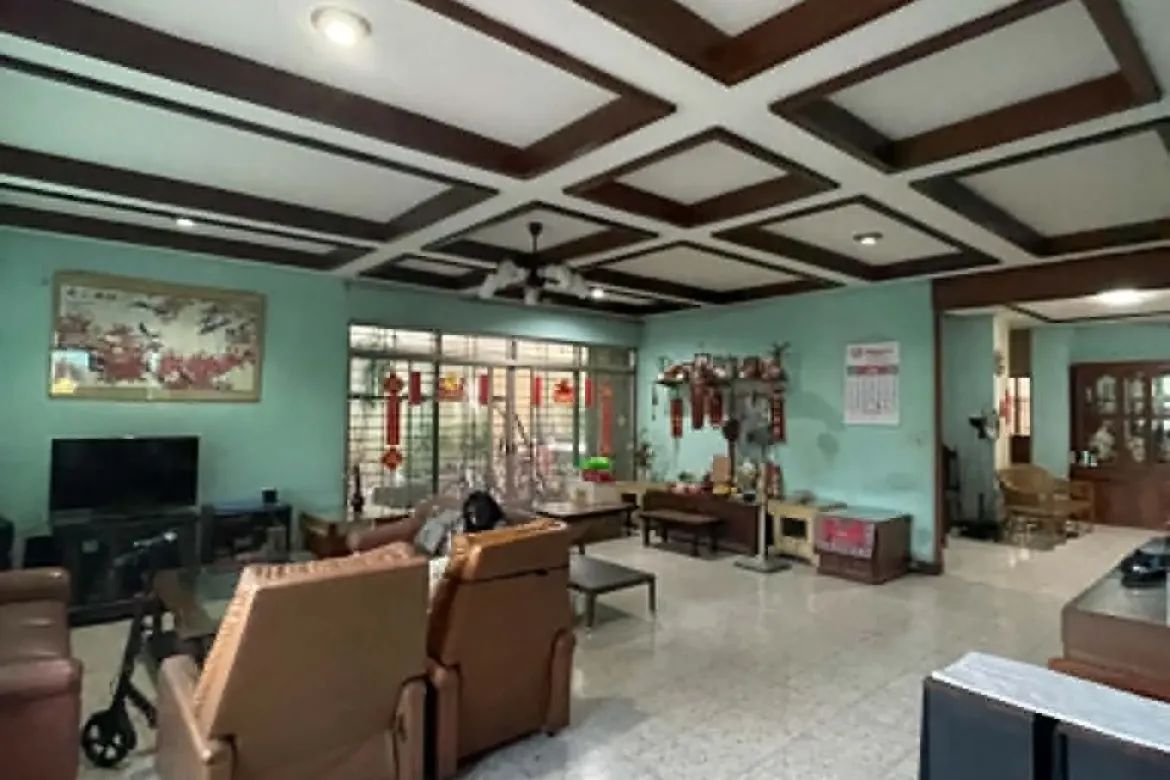 10 Bedroom House for Sale in Little Baguio, San Juan, Metro Manila – photo 2