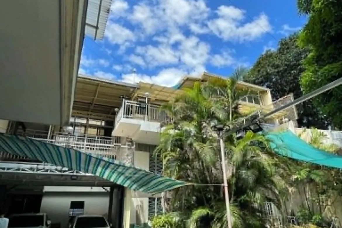 10 Bedroom House for Sale in Little Baguio, San Juan, Metro Manila – photo 8