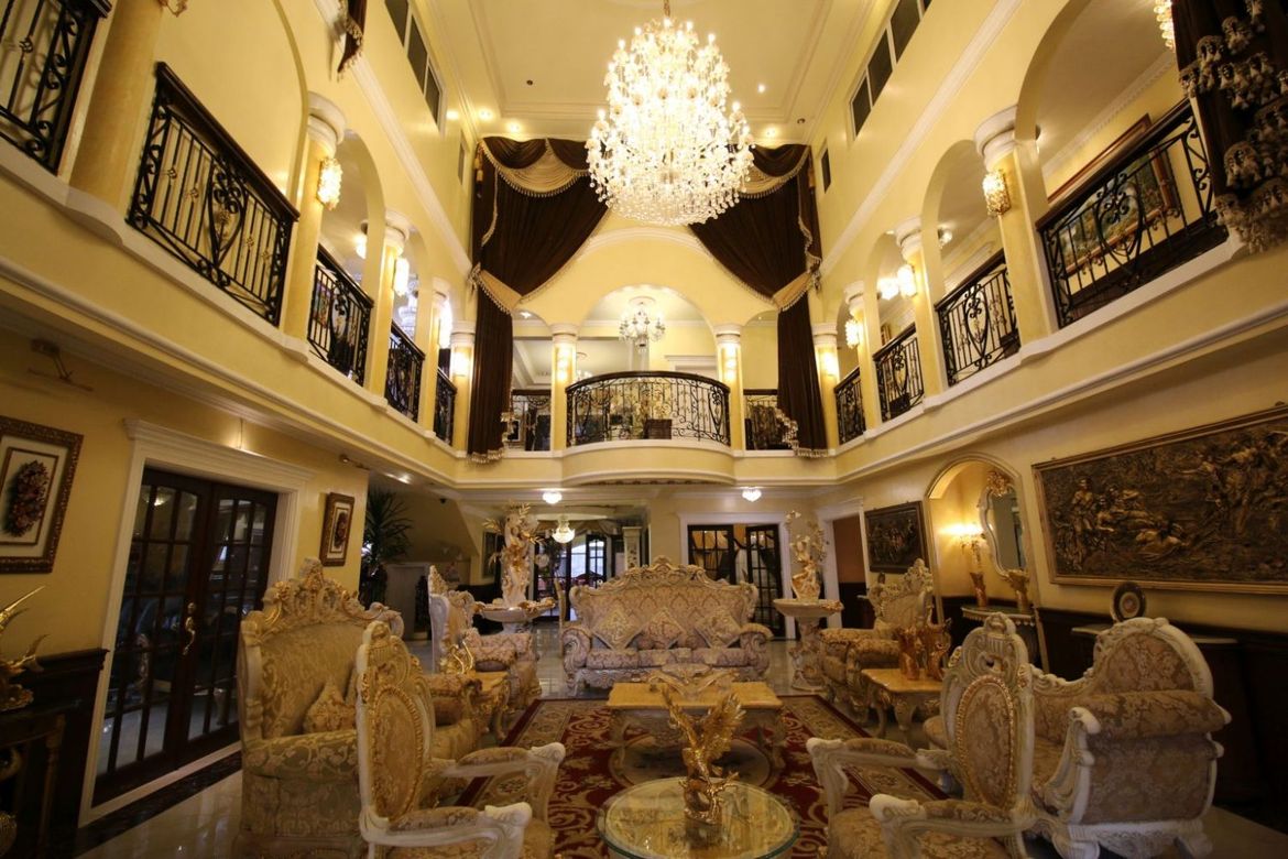 10 Bedroom House for Sale in Malanday, Marikina, Metro Manila