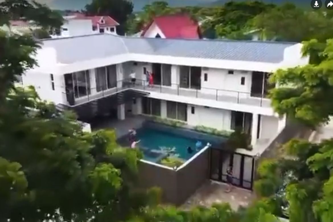 10 Bedroom House for Sale in Masaya, Bay, Laguna